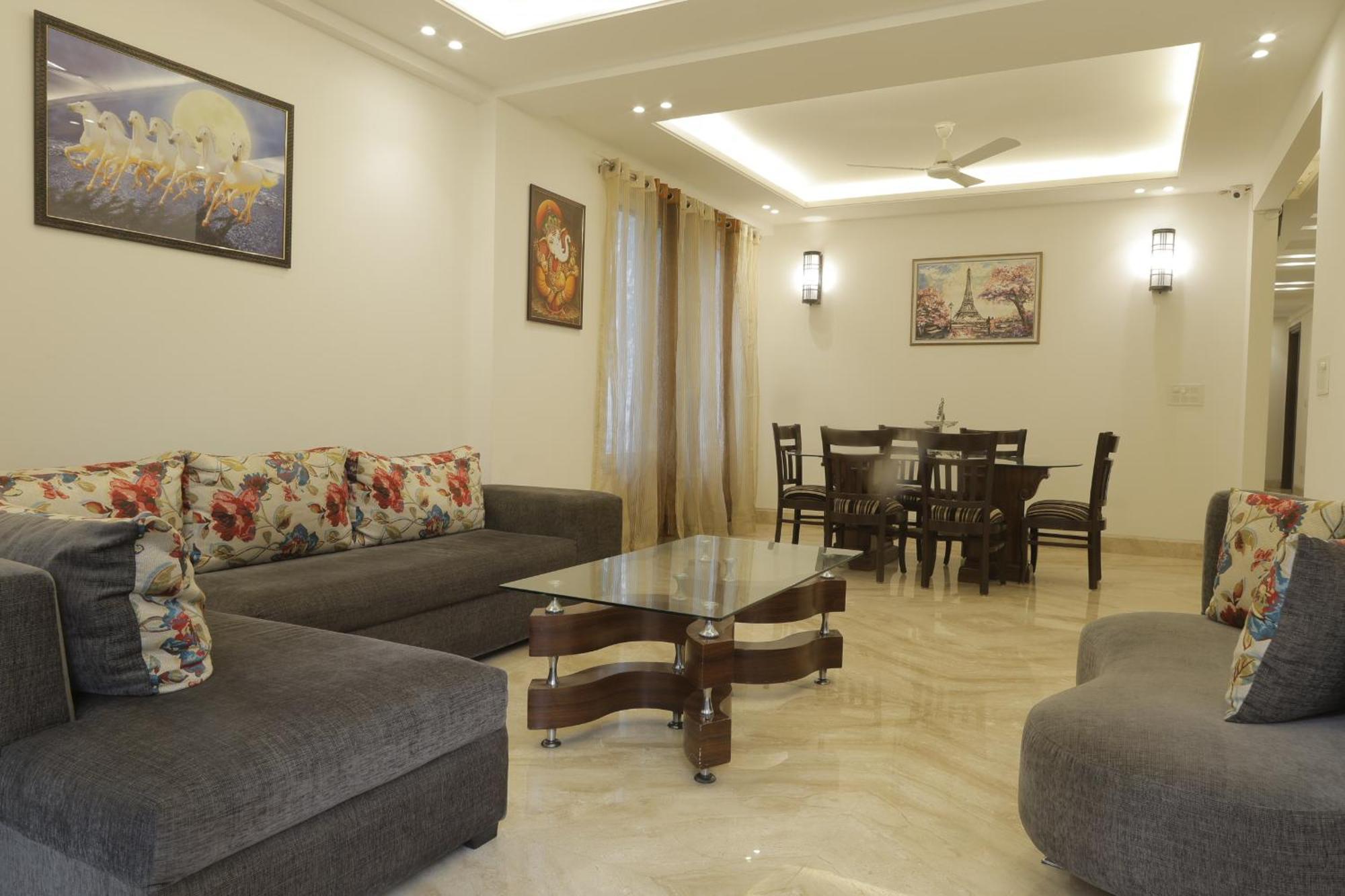 Under My Roof Superio Bed and Breakfast New Delhi Exteriör bild